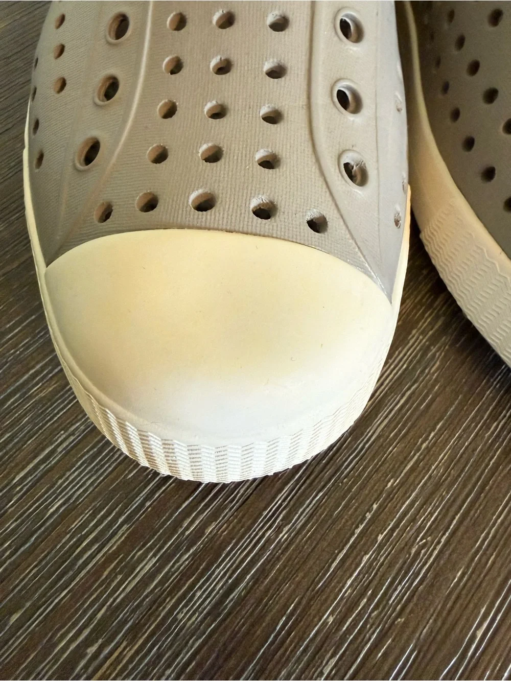 Native Jefferson Gray Slip-On Sneaker Sandals Big Kid Size 4 Outdoor Summer